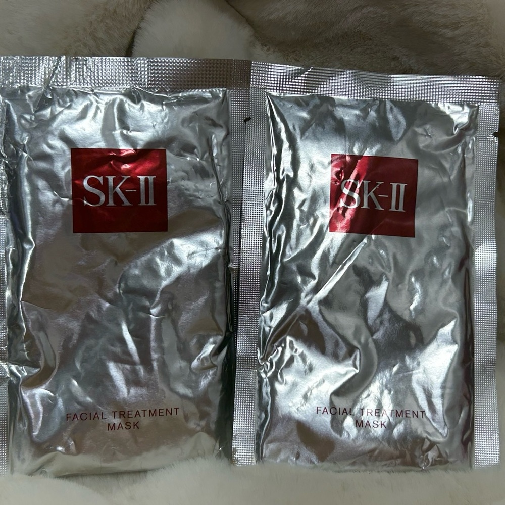 SK-II Facial Treatment Mask bundle
Never used